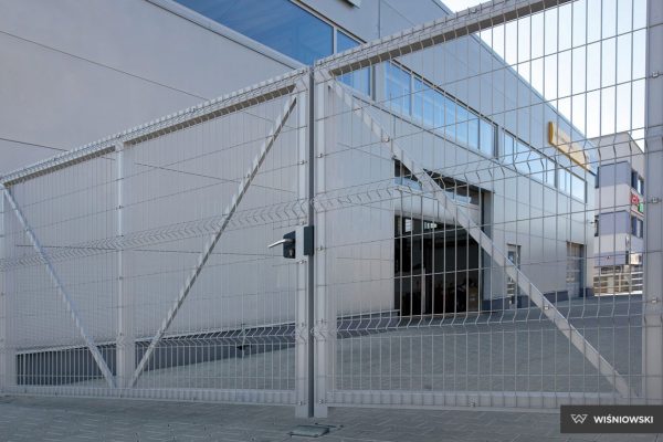 Wisniowski Industrie Portail Battant Modest